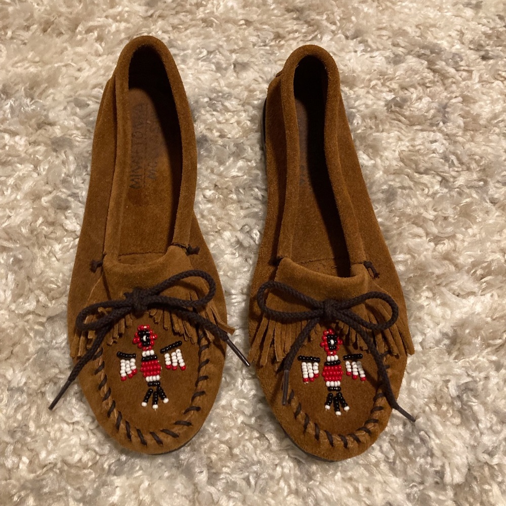 Minnetonka suede leather moccasins with thunderbird beading and rubber sole